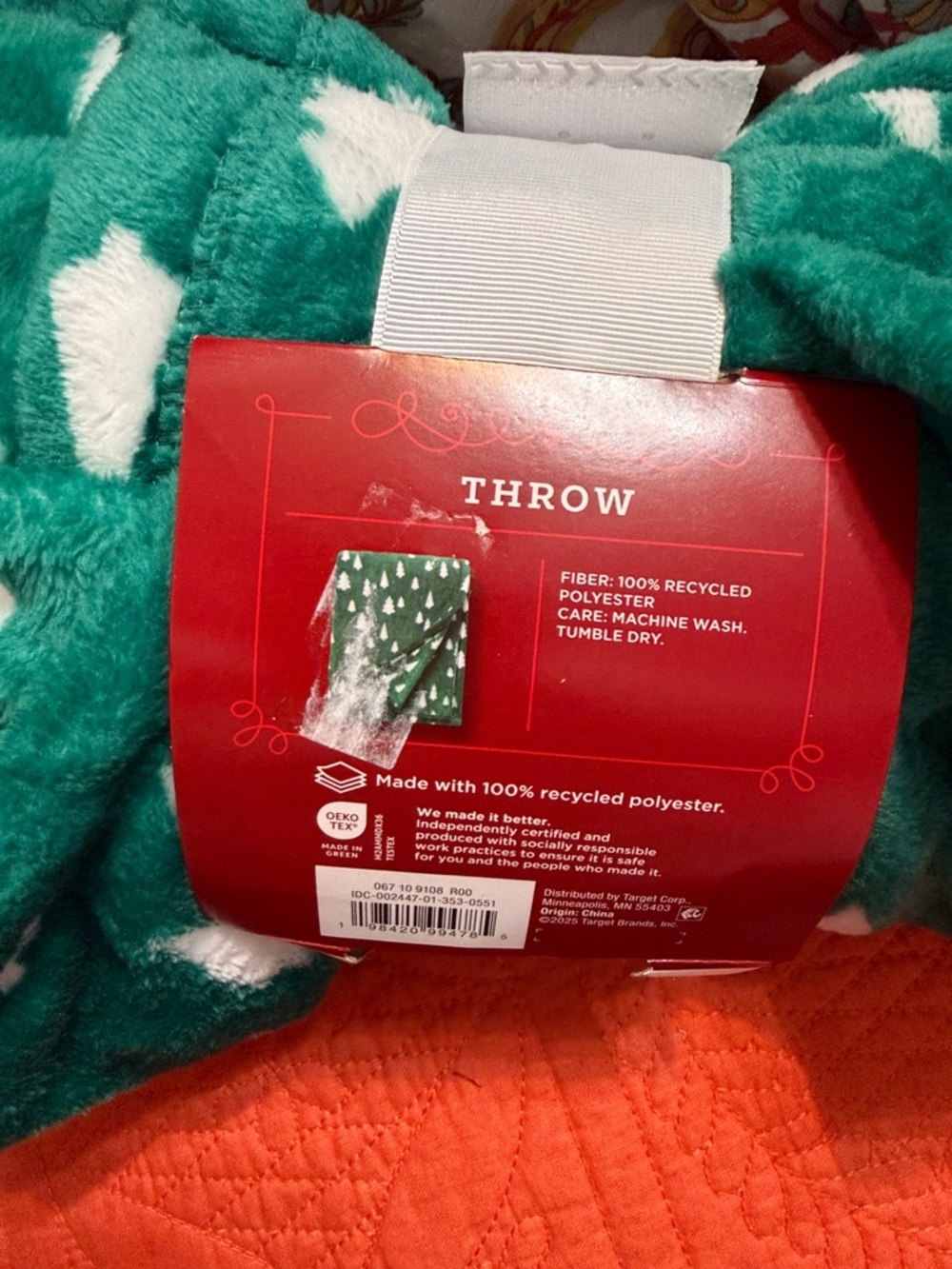 Green and White Star Pattern Plush Throw NWT
